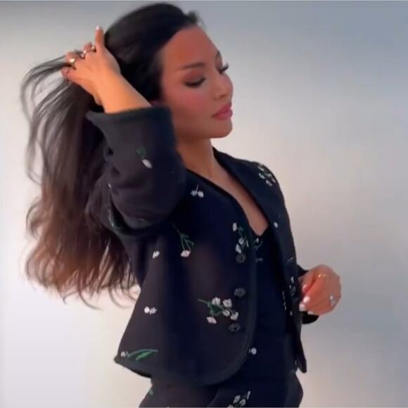 Zara Black Floral Embroidered Open Blazer jacket Size Small - Picture 1 of 7